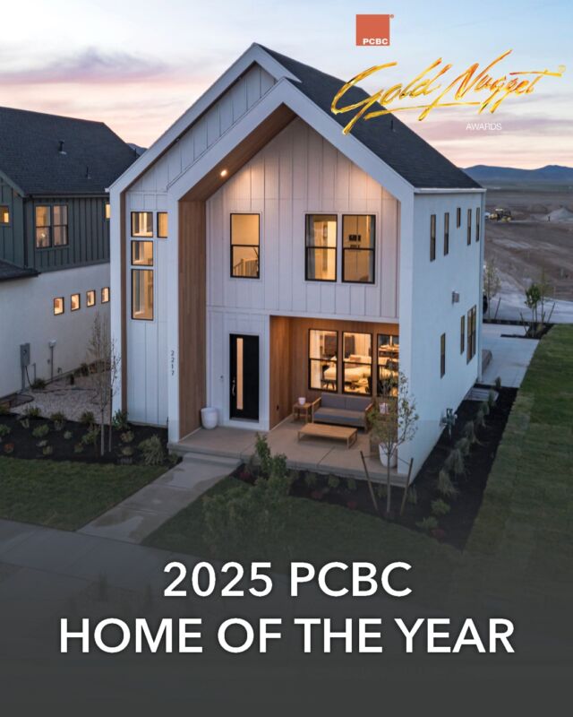 ✨The Chamonix is officially a showstopper!

This Candlelight Home in Firefly at Eagle Mountain just won Home of the Year at the 2025 @goldnuggetawards during @pcbctheshow!

Designed to spark connection and create meaningful everyday moments, this home is a celebration of purposeful placemaking and beautiful living.

Swipe through to see the winning design, our proud team, and the award in hand! 🏆🎉